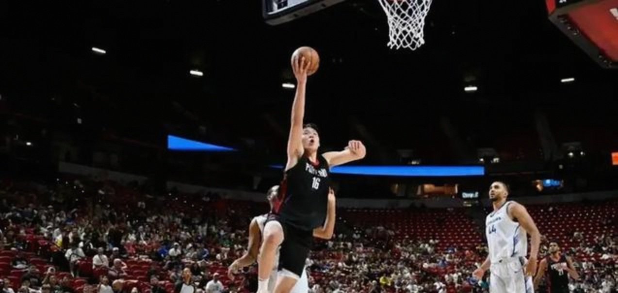 开拓者外线火力全开三分球频频命中的简单介绍