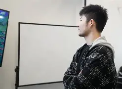 关于阿森纳防线再失失守，教练组反思调整阵容的信息