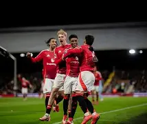 利物浦客场击败富勒姆，保持不败领跑积分榜的简单介绍