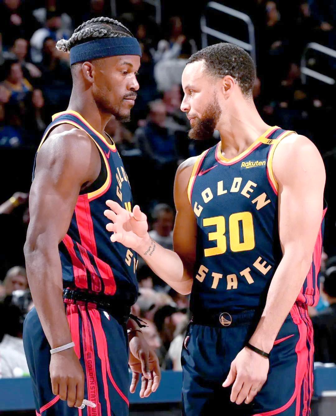 包含勇士主帅对球队发挥不满意，带领球队进行全面调整的词条